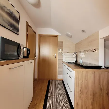 Anna Apartment *