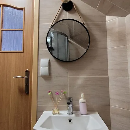 Anna Apartment